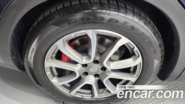 Maserati Levante 3.0 Diesel AWD — пробег 72 462 км
