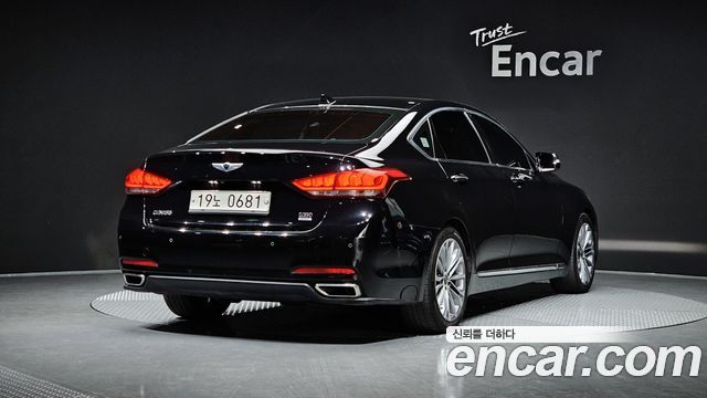Hyundai Genesis из Кореи Encar