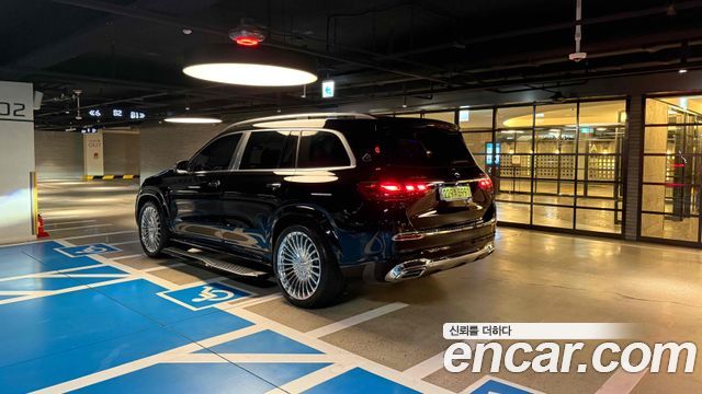Mercedes-Benz GLS-Class Maybach GLS600 4MATIC — пробег 6 500 км