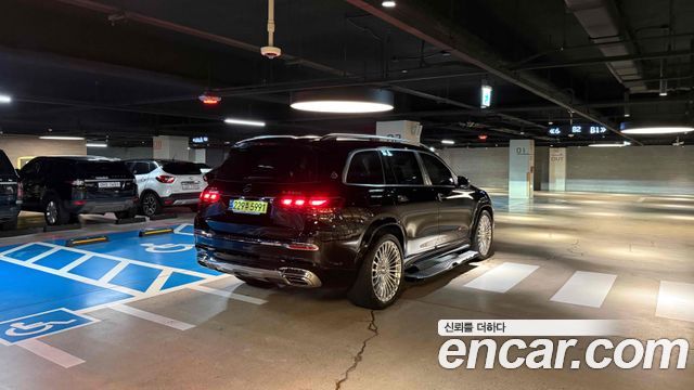 Mercedes-Benz GLS-Class Maybach GLS600 4MATIC — пробег 6 500 км