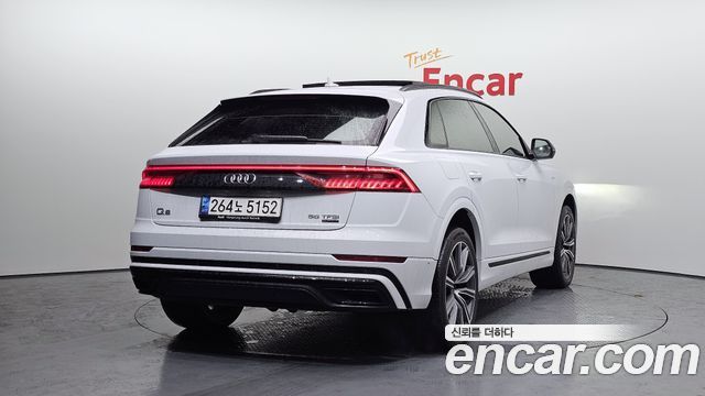 Audi Q8 55 TFSI Quattro Premium — пробег 124 594 км
