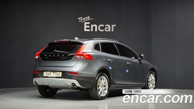 Volvo V40 из Кореи Encar