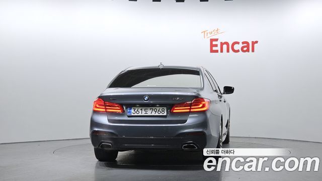 BMW 5-Series 530i xDrive M Sport Package Plus — пробег 131 887 км