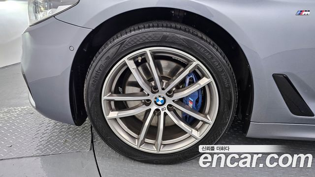 BMW 5-Series 530i xDrive M Sport Package Plus — пробег 131 887 км