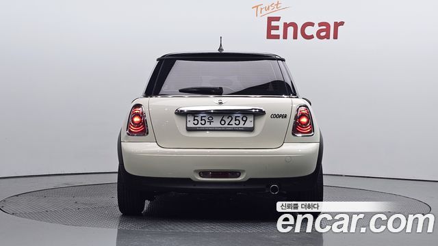 Mini Cooper SE — пробег 74 751 км