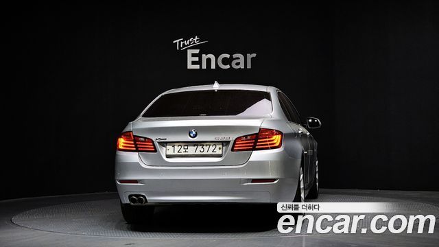 BMW 5-Series 528i xDrive — пробег 125 052 км