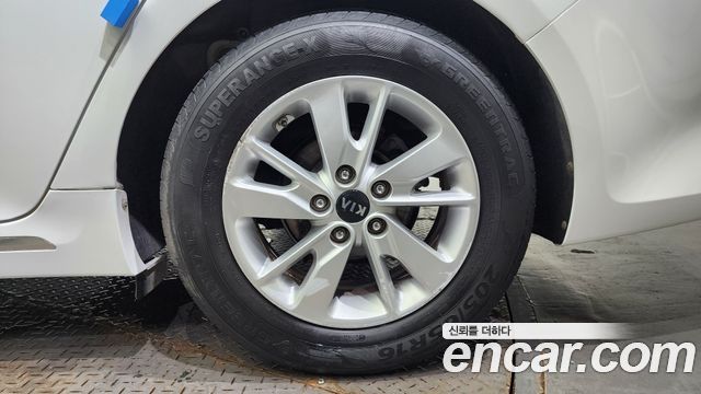 Kia K5 LPI MX Luxury — пробег 128 996 км