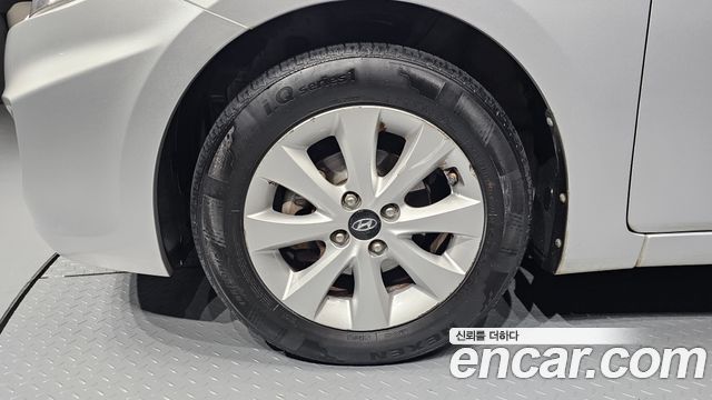 Hyundai Accent 1.4 VVT Modern — пробег 135 838 км