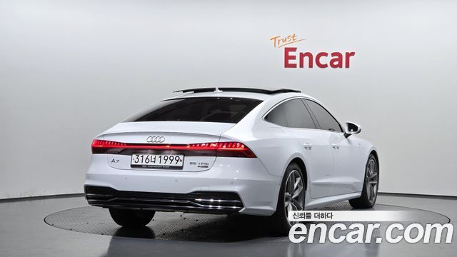 Audi A7 55 TFSI Quattro Premium — пробег 57 037 км