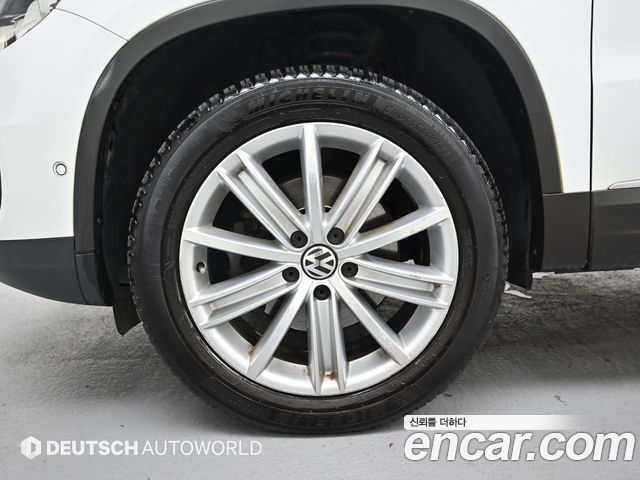 Volkswagen Tiguan 2.0 TDI  Premium 5N — пробег 256 416 км