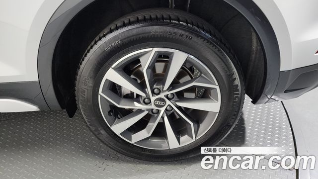 Audi Q5 45 TFSI Quattro — пробег 38 843 км