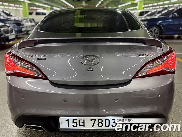 Hyundai Genesis из Кореи Encar