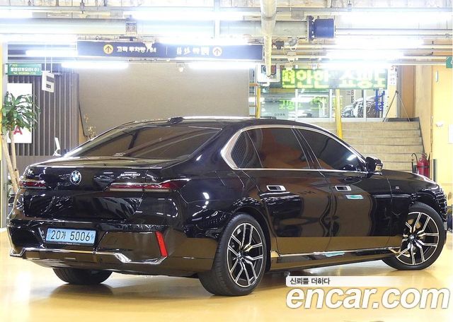 BMW i7 из Кореи Encar