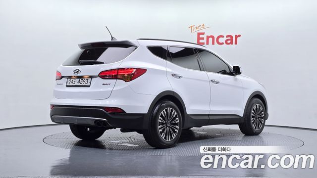 Hyundai Santafe Diesel(e-VGT) 2.0 2WD Premium — пробег 176 740 км