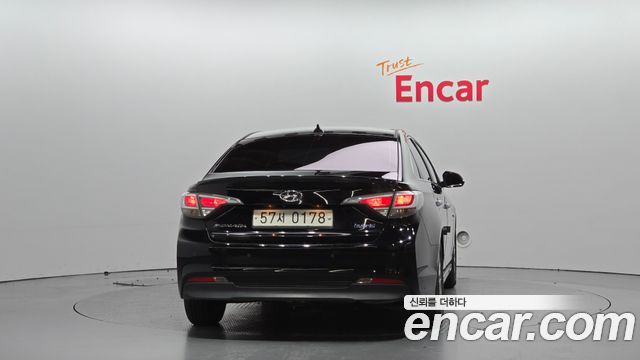 Hyundai Sonata 2.0 HEV Modern — пробег 93 994 км