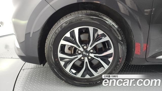 Kia Carnival Diesel 9-Seater Signature — пробег 58 018 км — фото 5 из 5