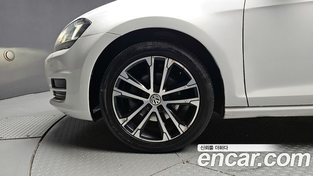 Volkswagen Golf 2.0 TDI Premium — пробег 135 778 км