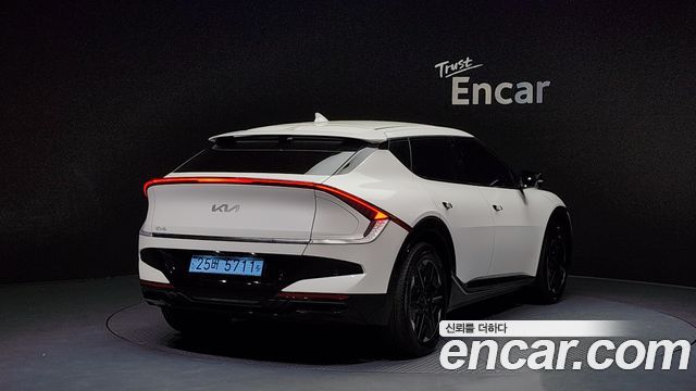 Kia EV6 из Кореи Encar