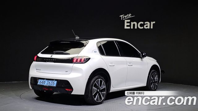 Peugeot 208 из Кореи Encar
