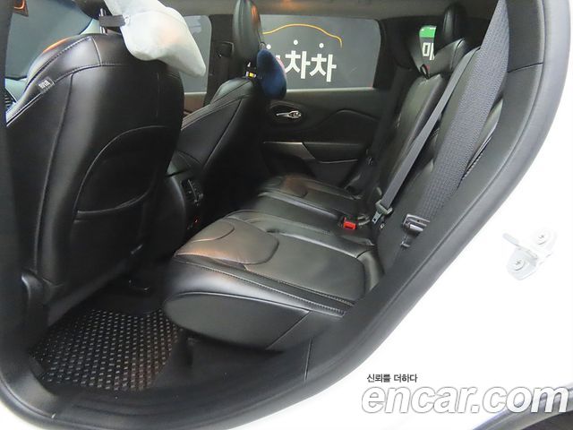 Jeep Cherokee 2.4 Limited AWD — пробег 36 848 км — фото 5 из 5