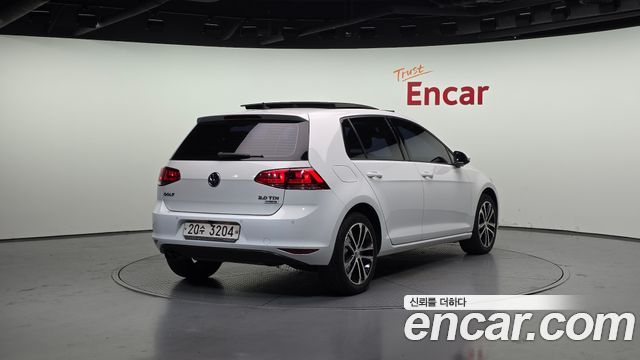 Volkswagen Golf 2.0 TDI Premium — пробег 130 123 км