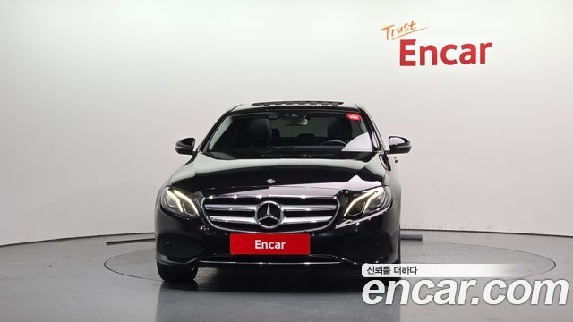 Mercedes-Benz E-Class из Кореи Encar