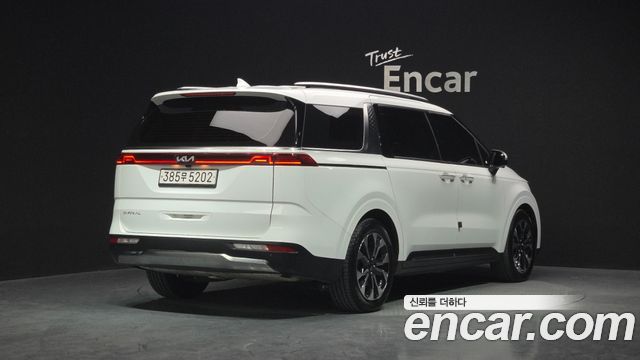 Kia Carnival 7-Seater Signature — пробег 118 168 км — фото 2 из 5