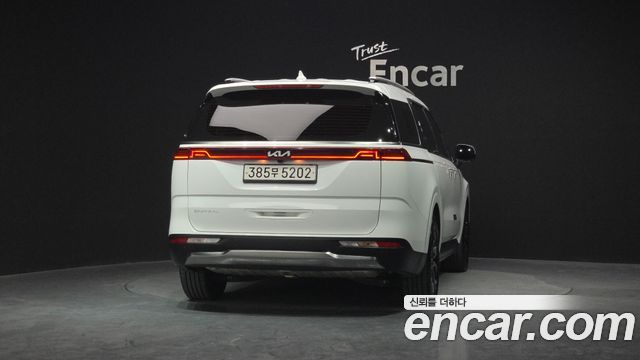 Kia Carnival 7-Seater Signature — пробег 118 168 км — фото 4 из 5