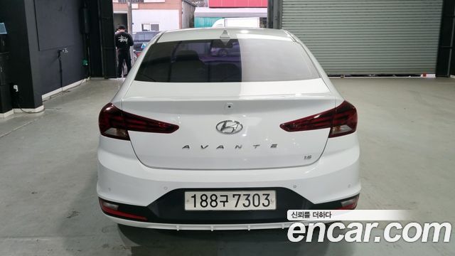 Hyundai AVANTE из Кореи Encar