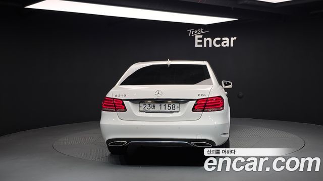 Mercedes-Benz E-Class из Кореи Encar