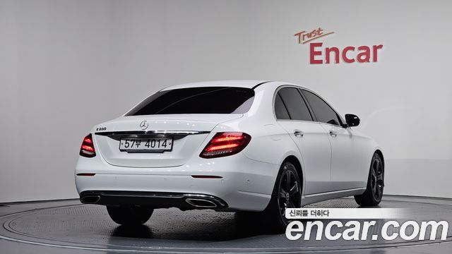 Mercedes-Benz E-Class из Кореи Encar