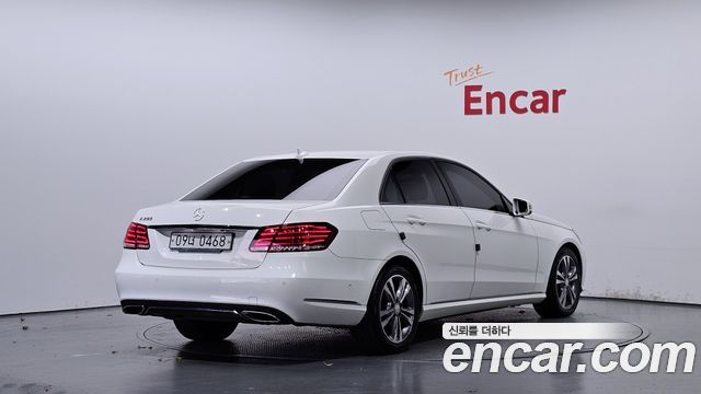 Mercedes-Benz E-Class E200 Avantgarde — пробег 64 380 км — фото 2 из 5