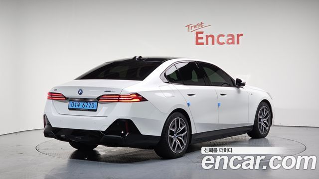 BMW i5 из Кореи Encar