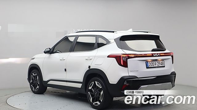 Kia Seltos из Кореи Encar