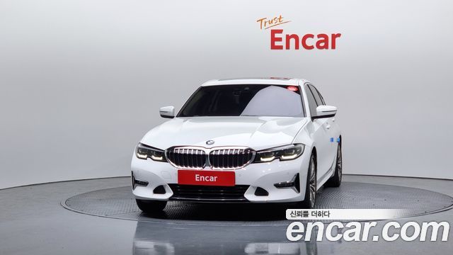 BMW 3-Series 320i Luxury — пробег 72 533 км