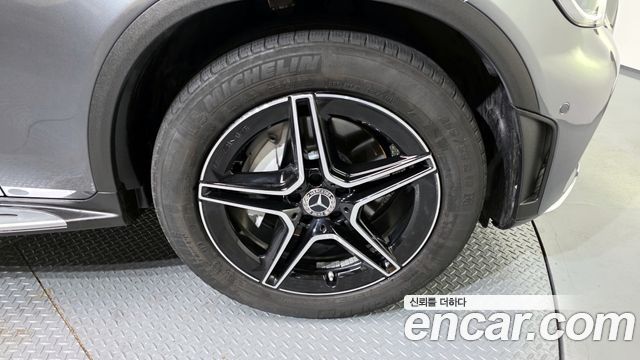 Mercedes-Benz GLC-Class GLC300 4MATIC — пробег 114 520 км