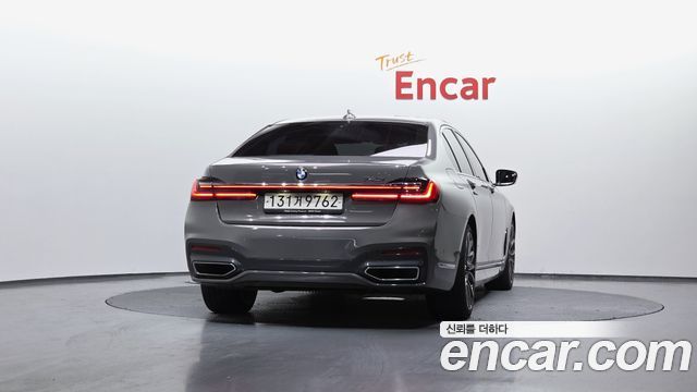 BMW 7-Series 740i M Sport — пробег 36 912 км