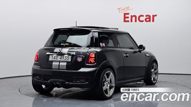 Mini Cooper Standard Second Generation — пробег 168 817 км