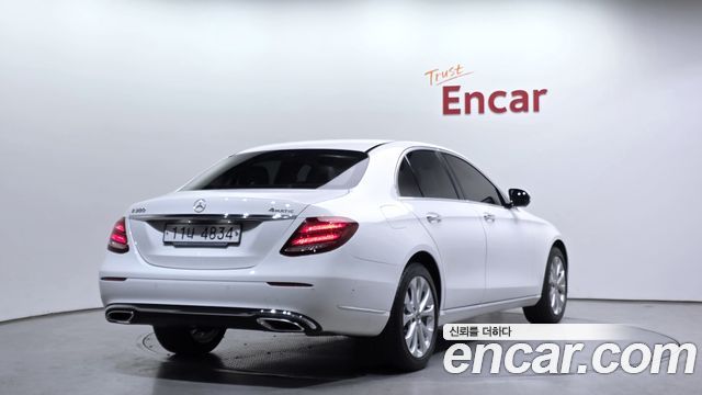 Mercedes-Benz E-Class из Кореи Encar