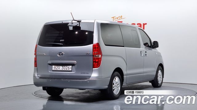 Hyundai Starex Van 5-Seater Smart — пробег 74 375 км