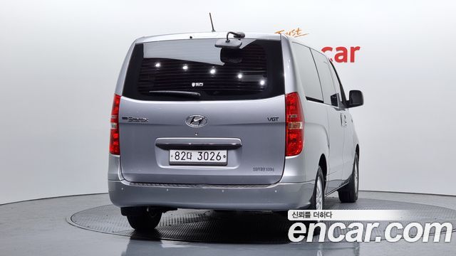 Hyundai Starex Van 5-Seater Smart — пробег 74 375 км