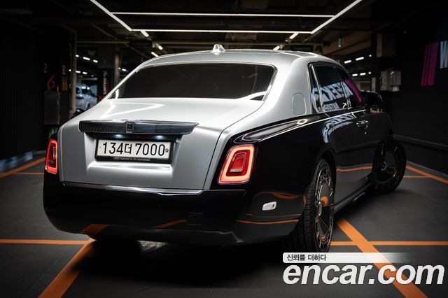 Rolls-Royce Phantom 6.7 EWB V12 — пробег 16 000 км