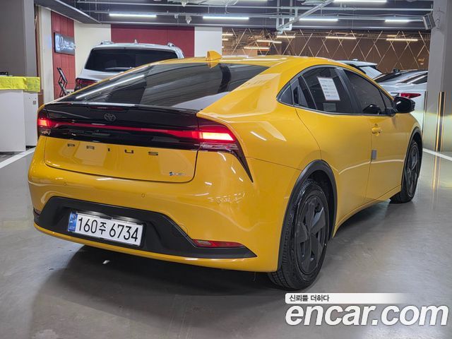 Toyota Prius из Кореи Encar