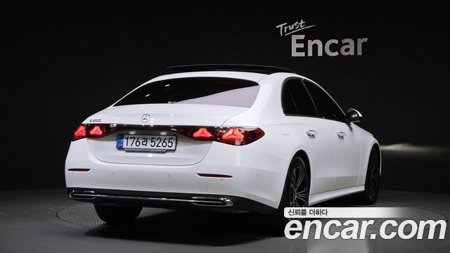 Mercedes-Benz E-Class из Кореи Encar