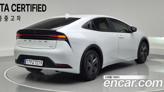 Toyota Prius из Кореи Encar