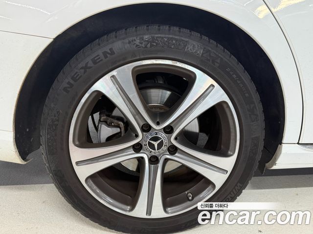 Mercedes-Benz E-Class E300 Avantgarde — пробег 79 370 км