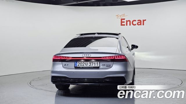 Audi A7 55 TFSI Quattro Premium — пробег 45 367 км