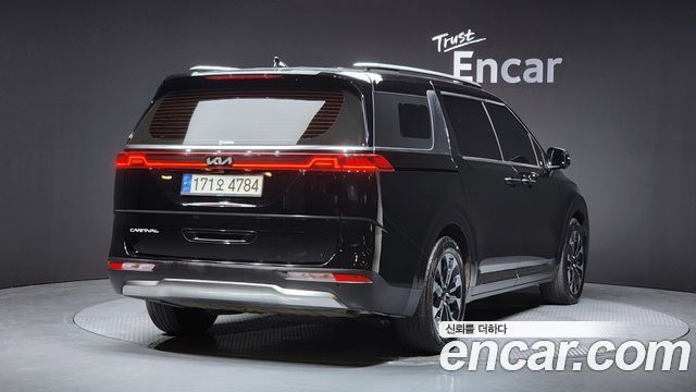 Kia Carnival 9-Seater Noblesse — пробег 44 395 км — фото 2 из 5