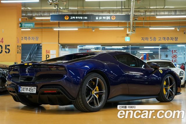 Ferrari 296 из Кореи Encar