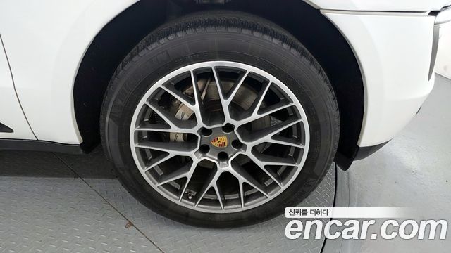 Porsche Macan из Кореи Encar